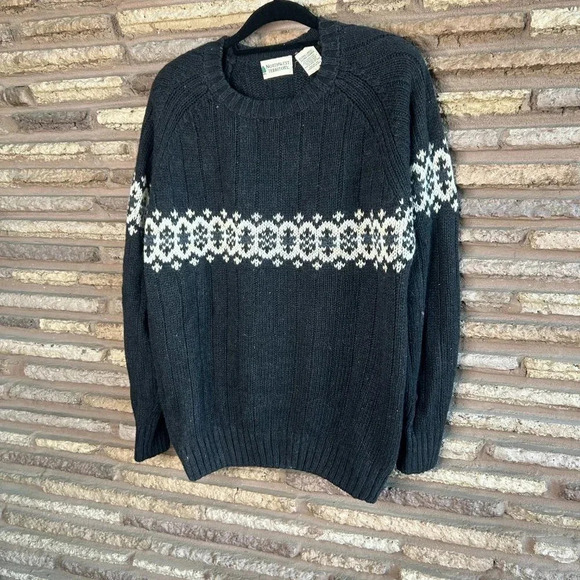 Northwest Territory Vintage Men's Gray Nordic Stripe Casual Sweater - Picture 5 of 6